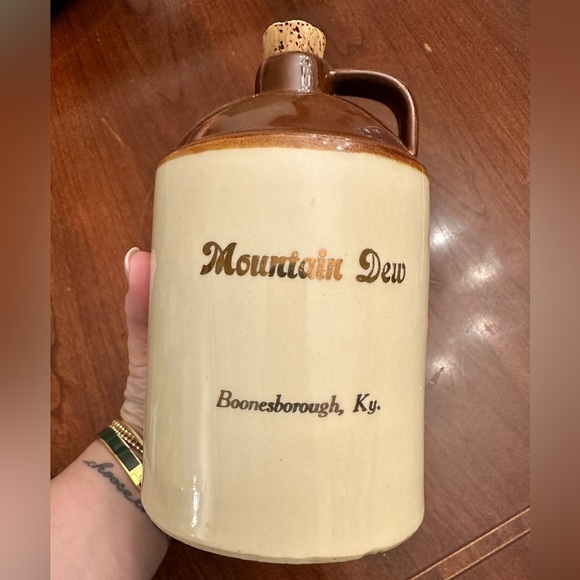 Vintage Mountain Dew Whiskey/Moonshine Crock From Boonesborough Kentucky - Picture 1 of 5